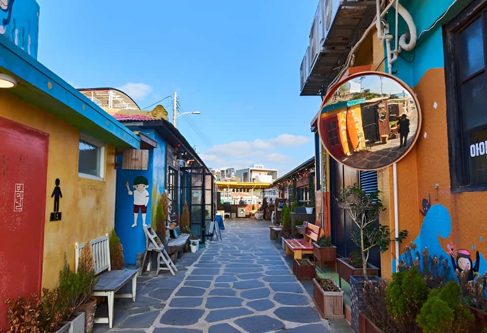image n.14 of Jeju island : West & South Full-Day Tour activity in Seogwipo-si, uploaded by supplier