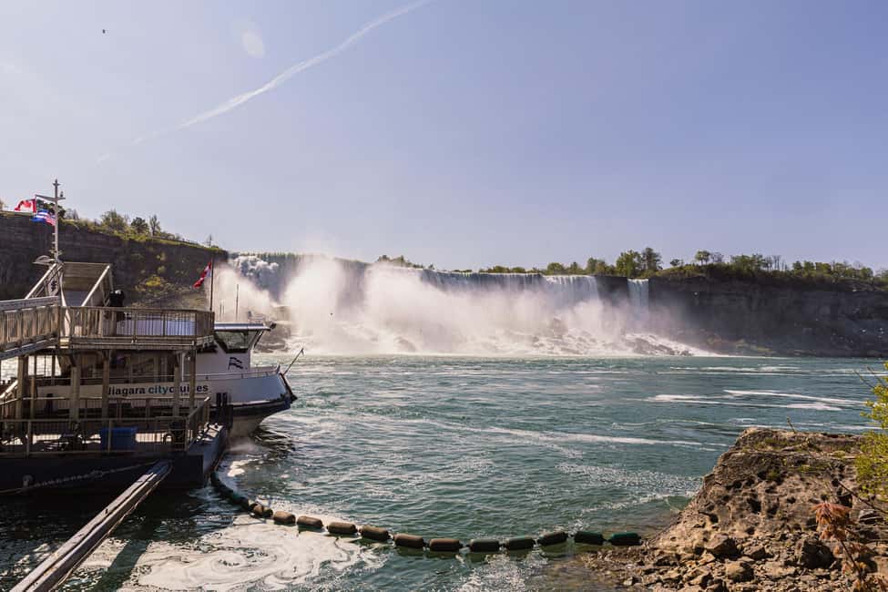 Obraz nr 28 z atrakcji Wodospad Niagara: wczesny dostęp łodzią i wycieczka za wodospadem w Wodospad Niagara w Kanadzie, przesłany przez organizatora