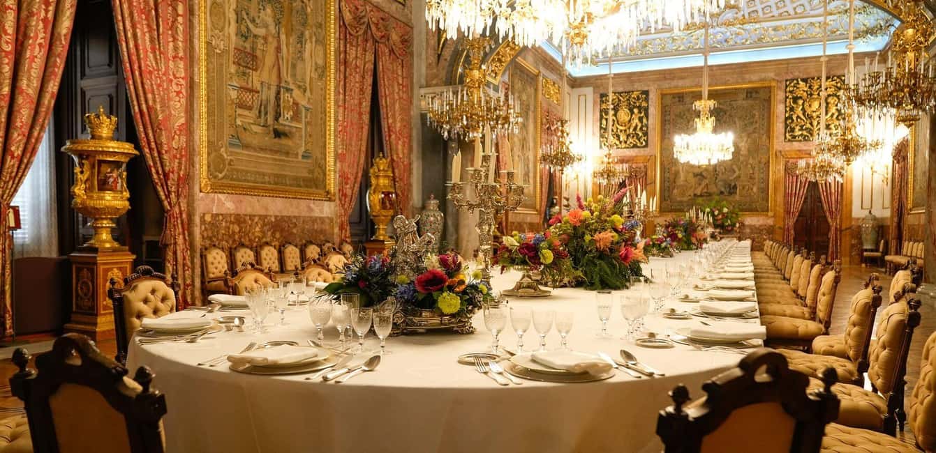 imagen n.º 2 de Madrid: Tour guiado del Palacio Real con ticket de entrada actividad en Madrid, subida por el proveedor