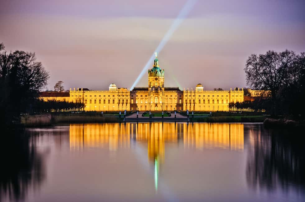 Bild Nr. 5 von Berlin: Abendliche Sightseeing-Bootsfahrt Aktivität in Berlin, hochgeladen vom Anbieter