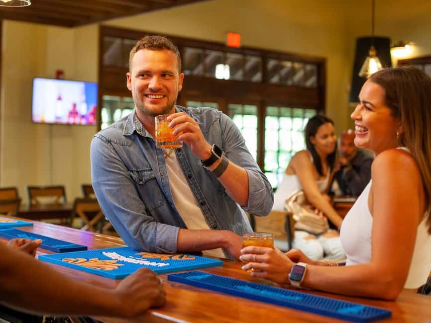 imagem n.3 de Montego Bay/Negril: Excursão ao Appleton Rum - Subida às Cataratas do Safari-YS atividade em Condado de Cornwall, carregada pelo fornecedor