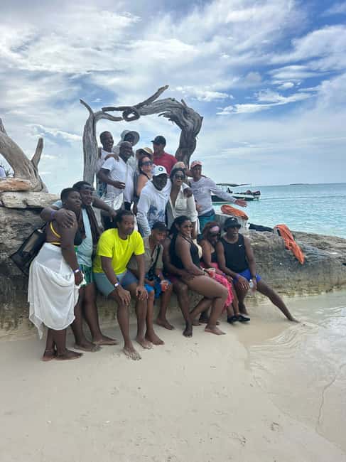 Image N°34 de Nassau : Cochons, plongée en apnée, tortues, déjeuner, club de plage privé activité à New Providence, publiée par le prestataire