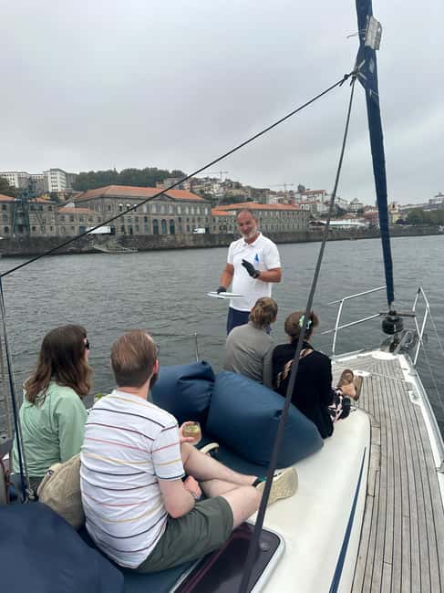 imagem n.50 de Porto: Cruzeiro de charme em veleiro com vinho do Porto, opção de pôr do sol atividade em São Pedro da Afurada, carregada pelo fornecedor
