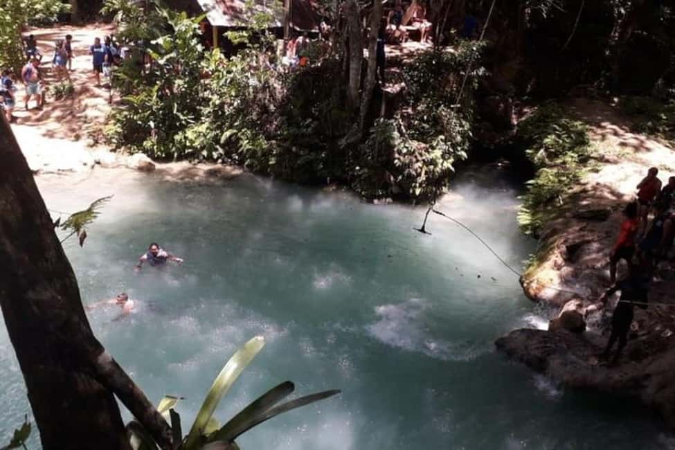 imagem n.4 de De Ocho Rios: Passeio pelo Blue Hole e Dunn's River Falls atividade em Ocho Rios, carregada pelo fornecedor