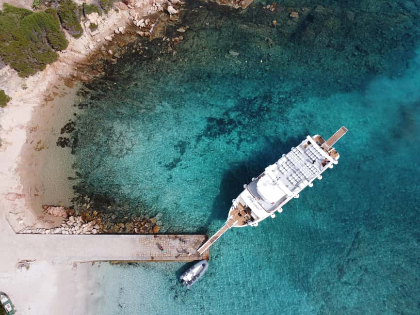 7. fotó – Palau-ból: La Maddalena-szigetcsoport 4 megállós hajókirándulás – program helye: Szardínia, feltöltötte a programszervező