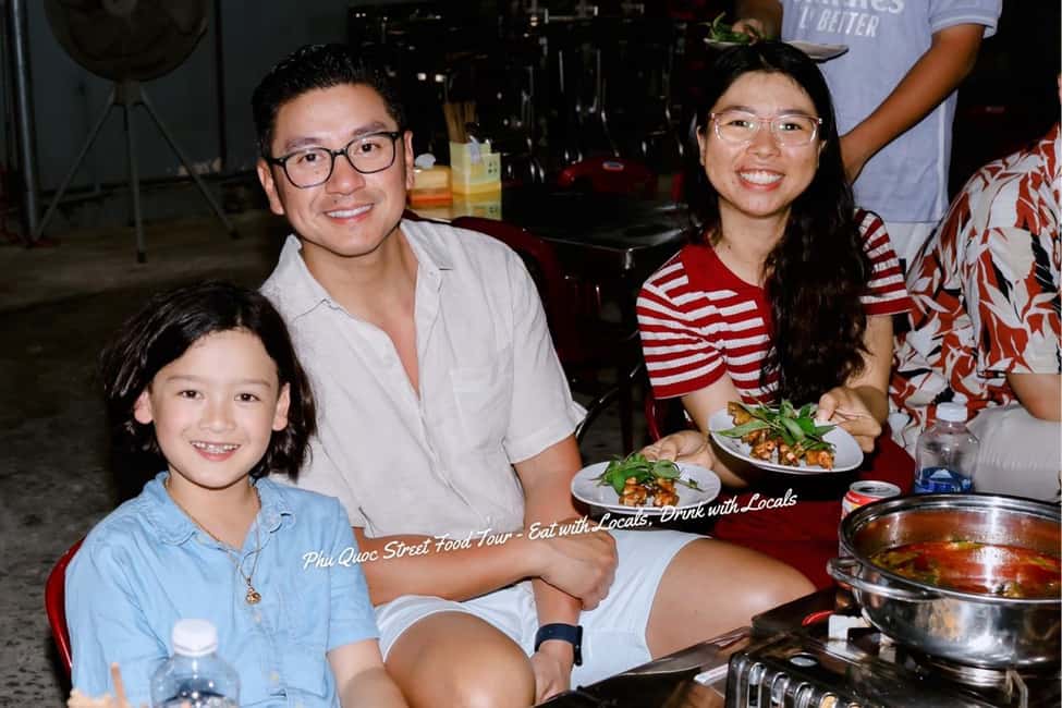 imagen n.º 11 de Phu Quoc: Tour gastronómico callejero actividad en Provincia de Kien Giang, subida por el proveedor