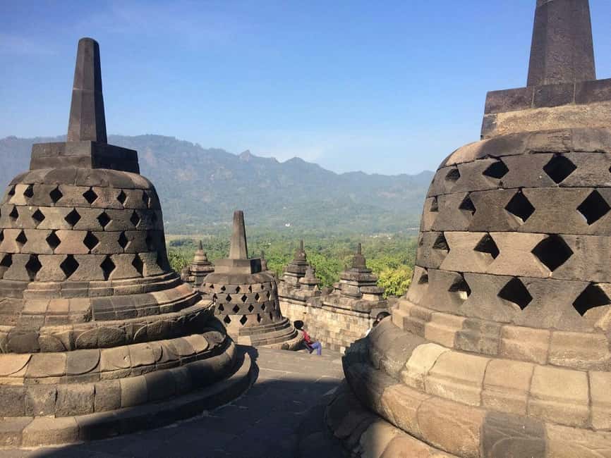 image n.6 of All-inclusive Borobudur Temple Guided Tour activity in Kota Magelang, uploaded by supplier