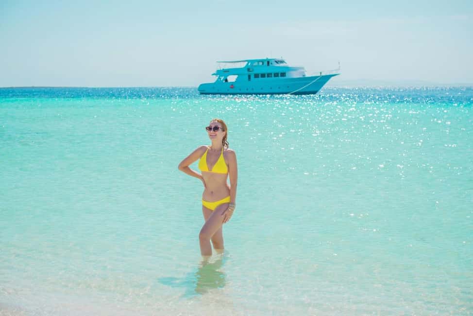 Immagine nº 95 di Hurghada: Escursione di un giorno a Orange Bay con sport acquatici e pranzo attività a Governatorato del Mar Rosso, caricata dal fornitore