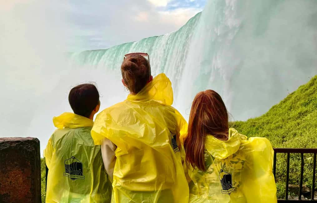image n.5 of Toronto: Niagara Falls, Boat Ride & Journey Behind the Falls activity in Niagara Falls, Ontario, uploaded by supplier