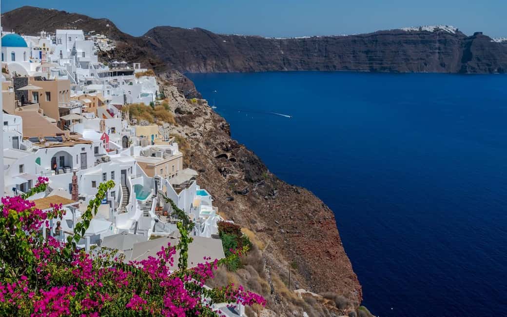 image n.48 of From Chania: Full-Day Trip to Santorini activity in Perissa, uploaded by supplier