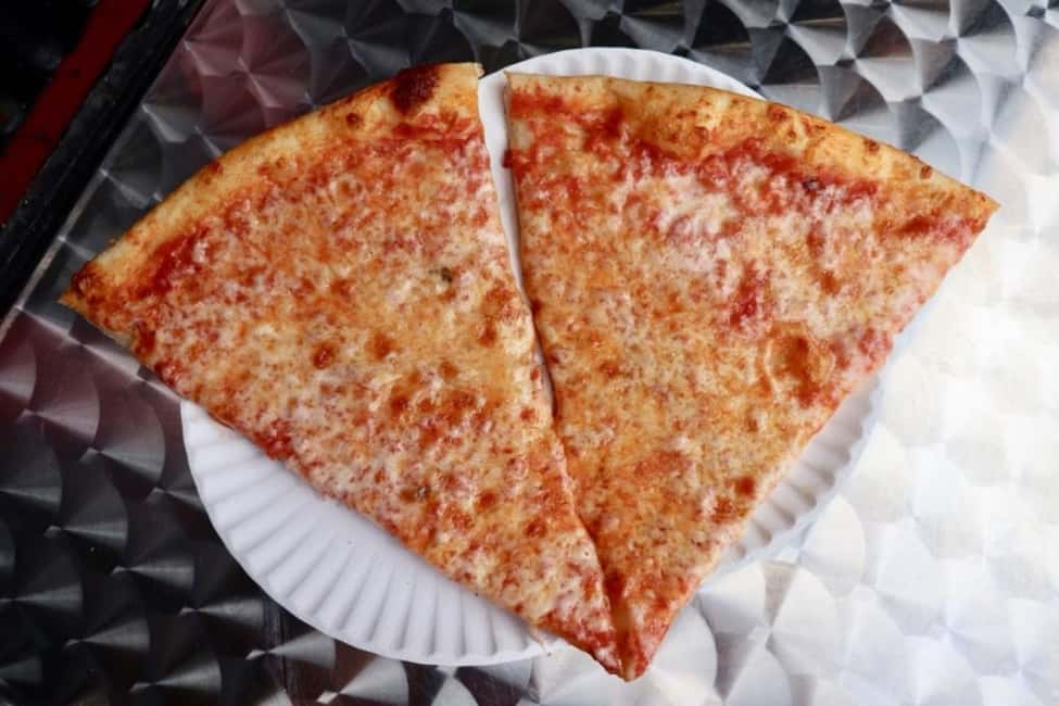 imagem n.9 de Nova Iorque: Excursão noturna de ônibus com Pizza Slice atividade em Nova Iorque, carregada pelo fornecedor