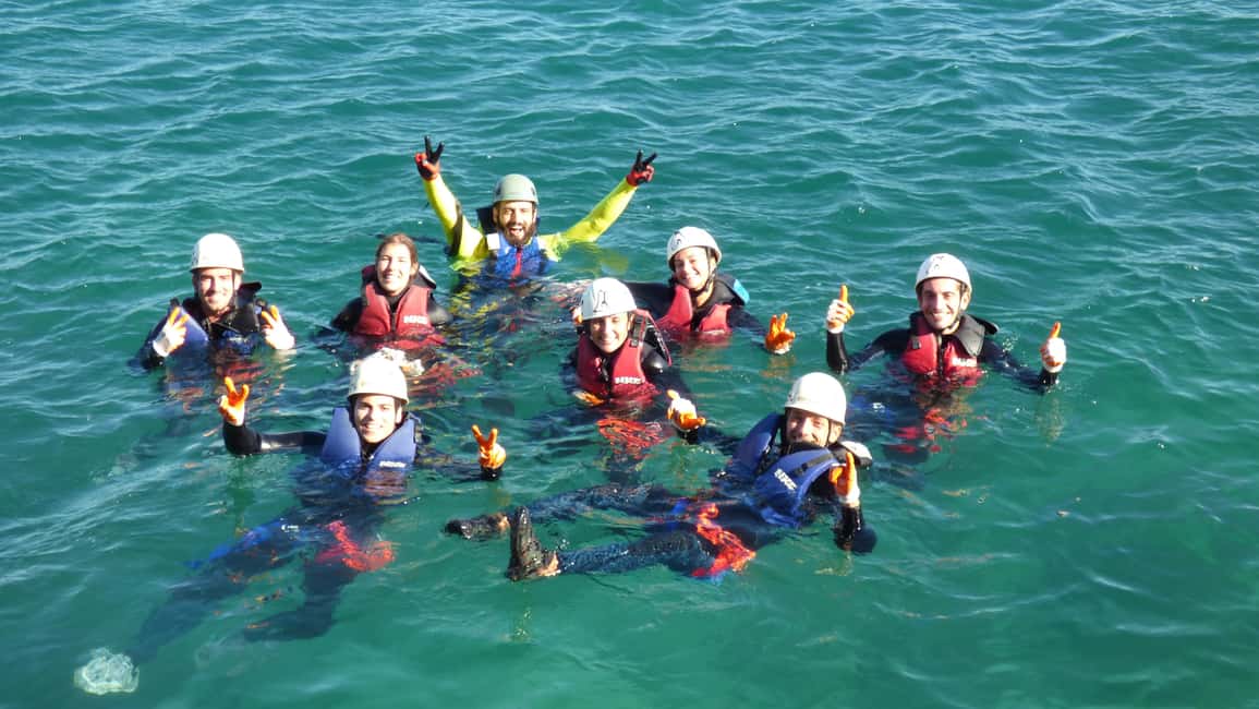 image n.10 of Portinho da Arrábida: Coasteering Boat Tour activity in Lisbon District, uploaded by supplier