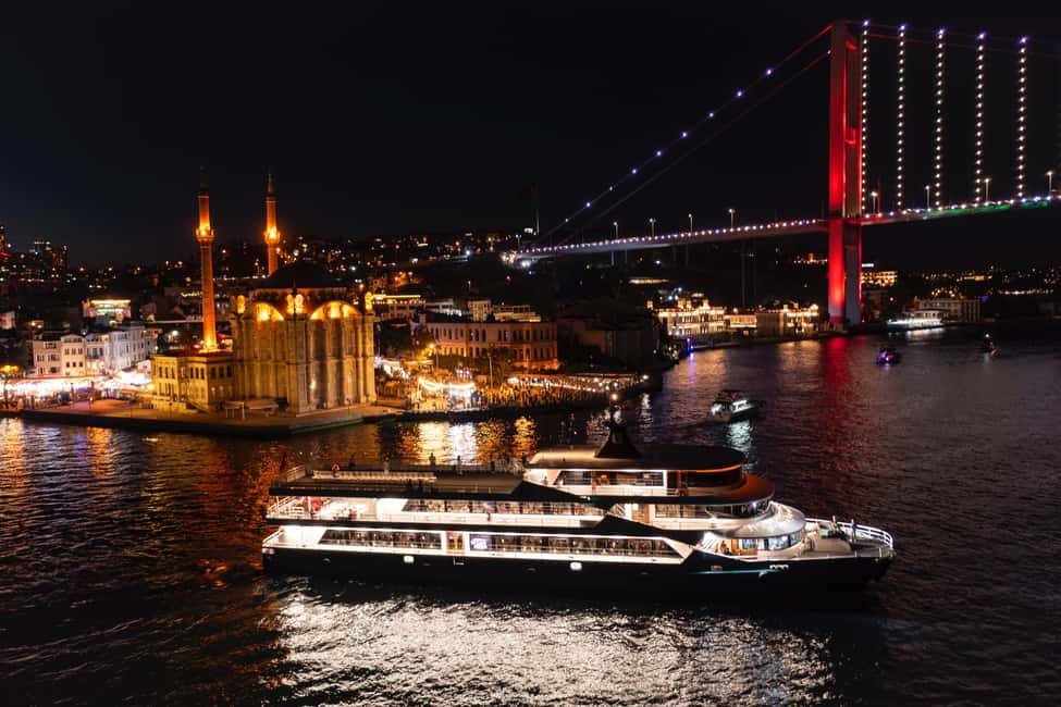 bild nr.53 av Istanbul: Middagskryssning på Bosporen med turkisk nattföreställning aktivitet i Istanbul, uppladdad av arrangören