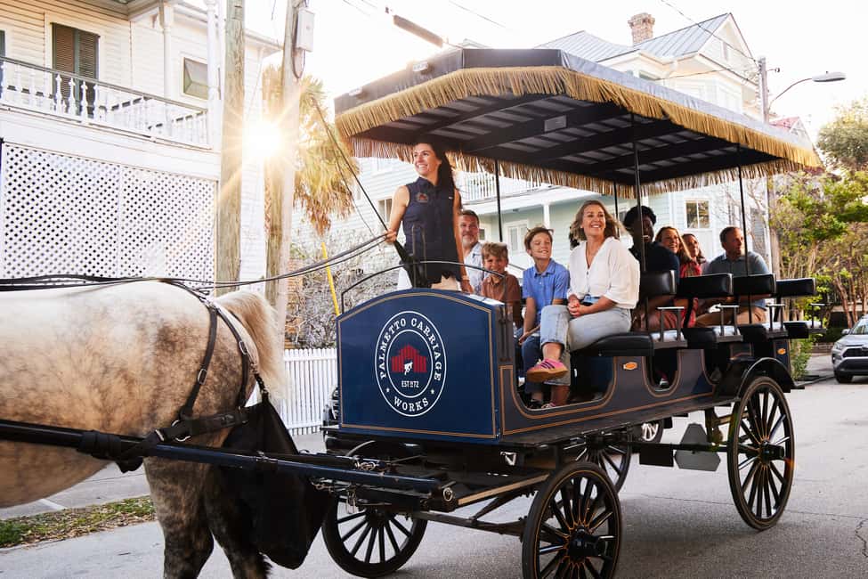 image n.1 of Charleston: Downtown Horse-Drawn Carriage Tour activity in Charleston, uploaded by supplier