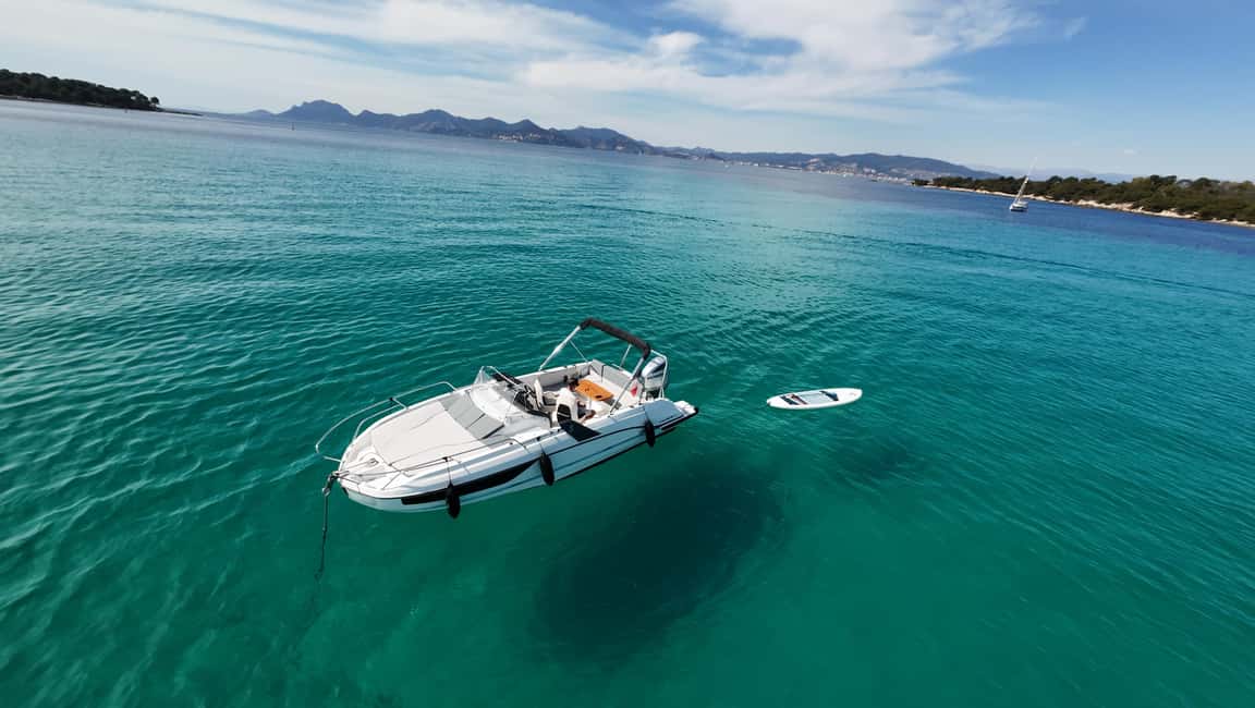Image N°11 de Cannes : Excursion en bateau privé dans les îles de Lérins activité à Cannes, publiée par le prestataire
