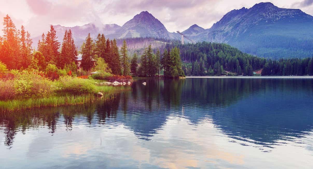 imagem n.2 de Zakopane: Caminhada na copa das árvores de Bachledka e excursão a Strbske Pleso atividade em Krościenko nad Dunajcem, carregada pelo fornecedor