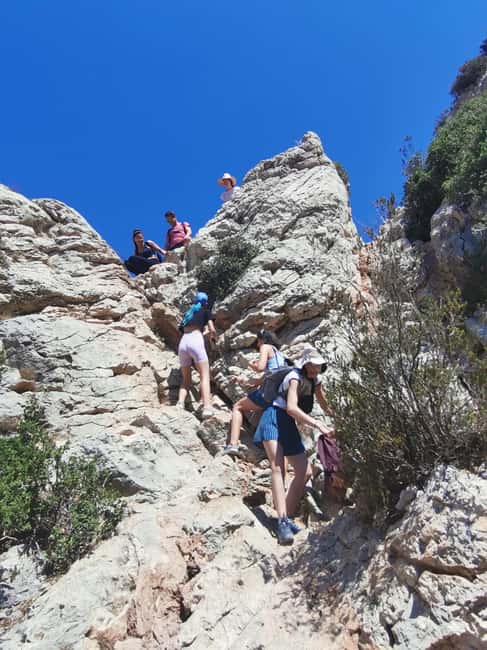 image n.31 of Marseille: Calanques National Park Guided Hike with Picnic activity in Marseille, uploaded by supplier