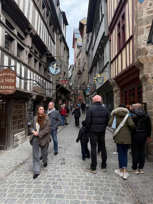Image N°4 de Mont Saint-Michel: Visite guidée du village et entrée abbaye en option activité à Normandie, publiée par le prestataire