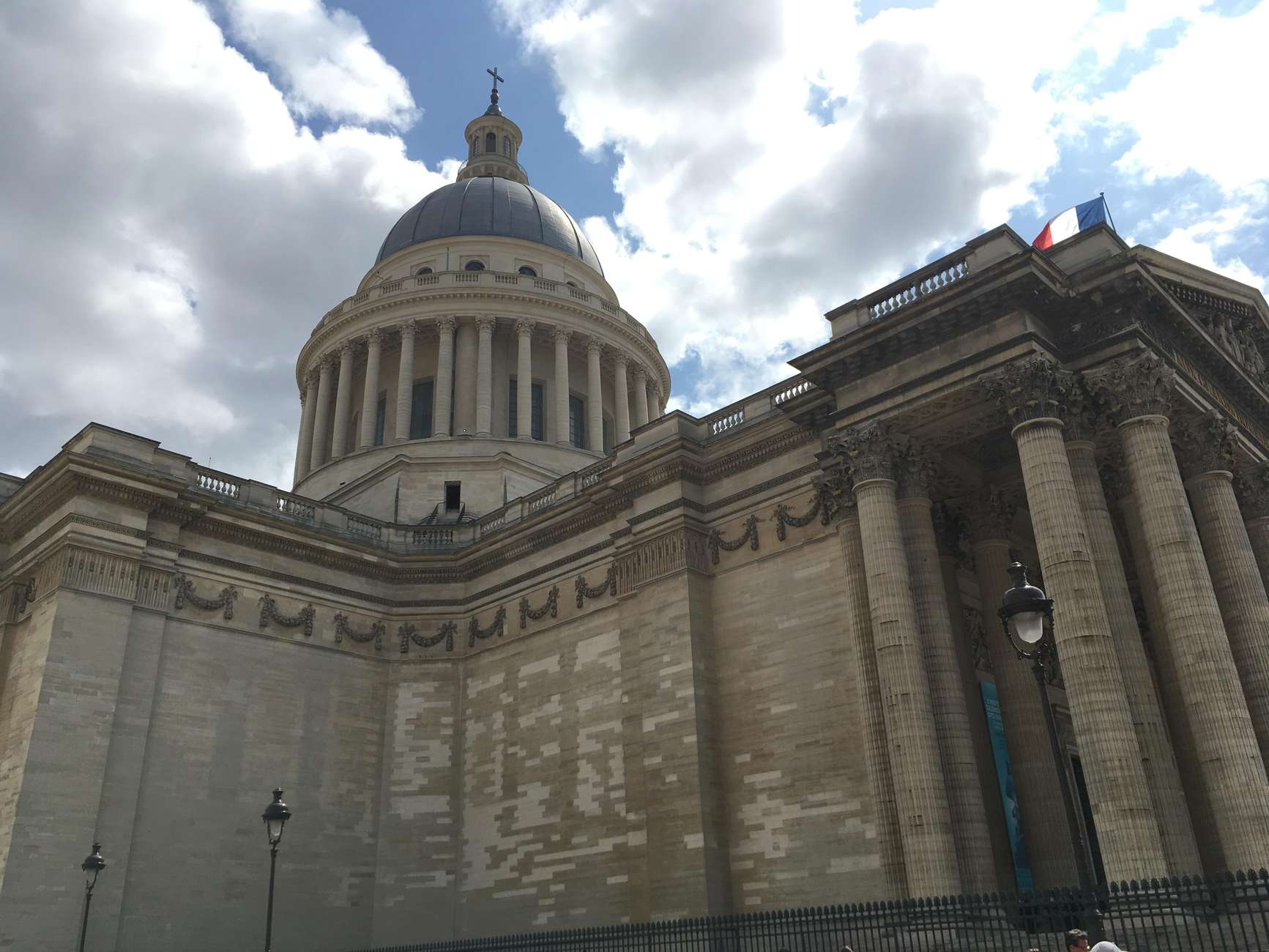 Guided tour of historic Paris with treasure hunt