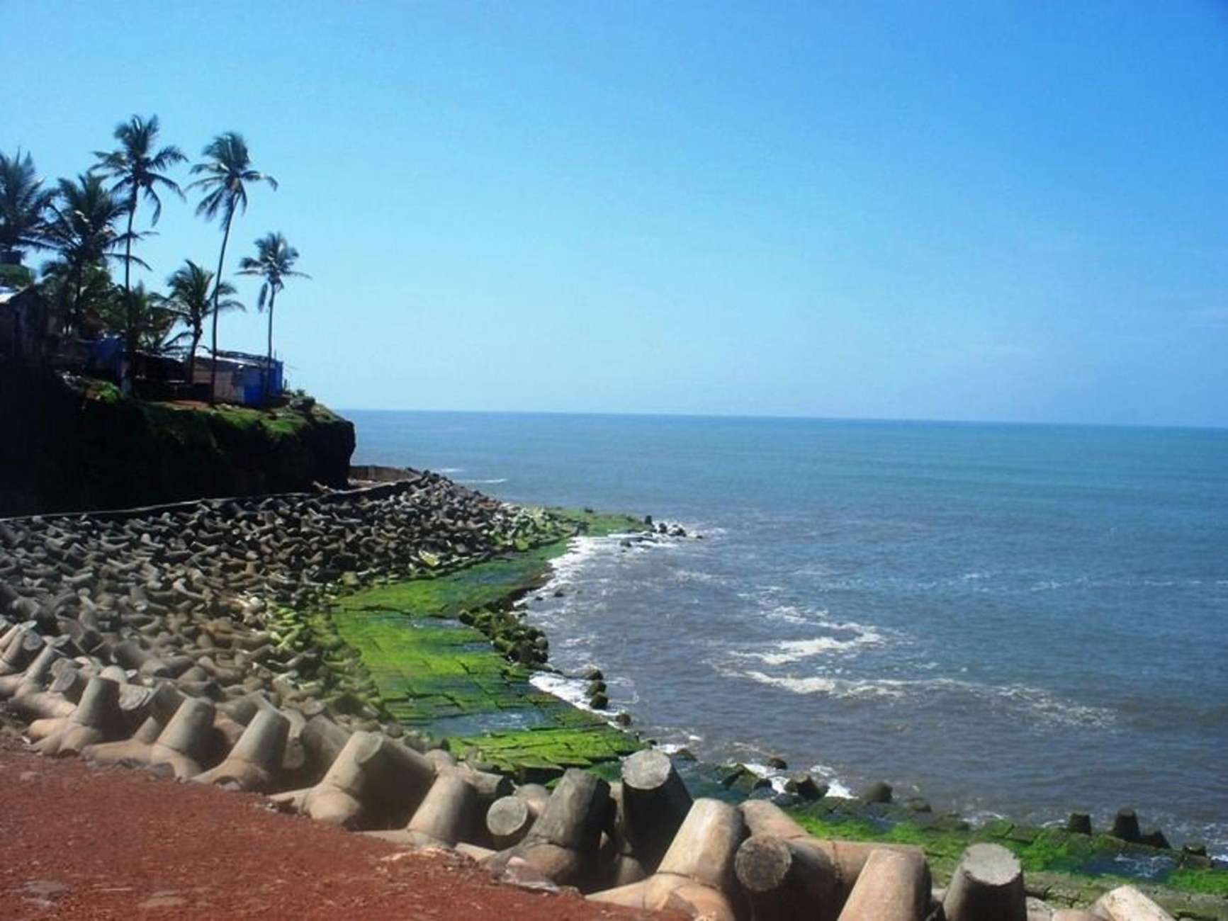 North Goa: Sightseeing Tour Sharing Coach