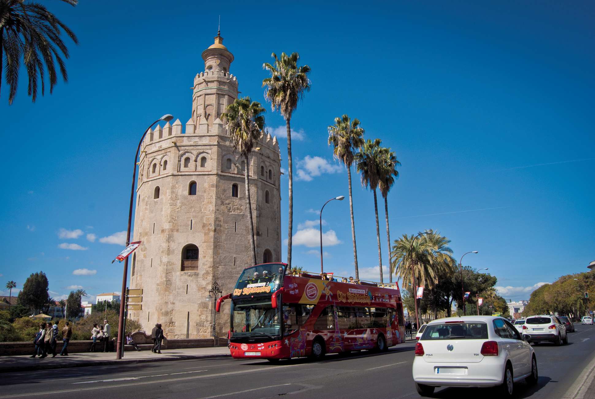 Uitzicht vanaf de hop-on-hop-off bus in Sevilla