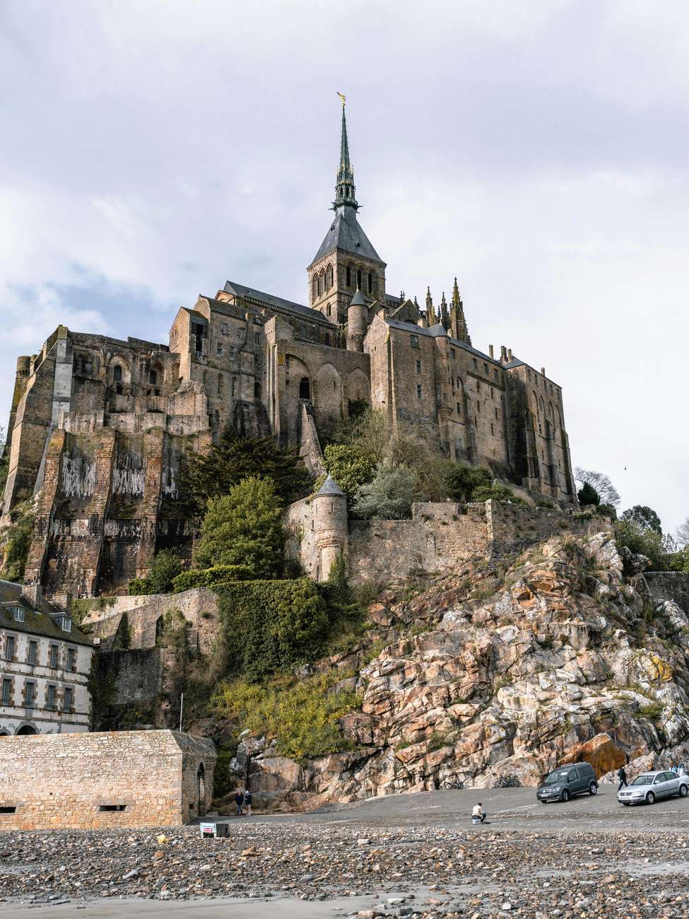 Mont Saint-Michel: Guided tour of the village and optional entrance to the abbey