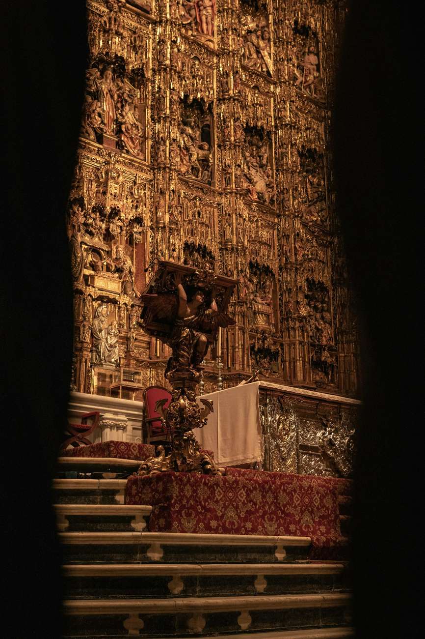 Seville: Cathedral & La Giralda Guided Tour with Tickets