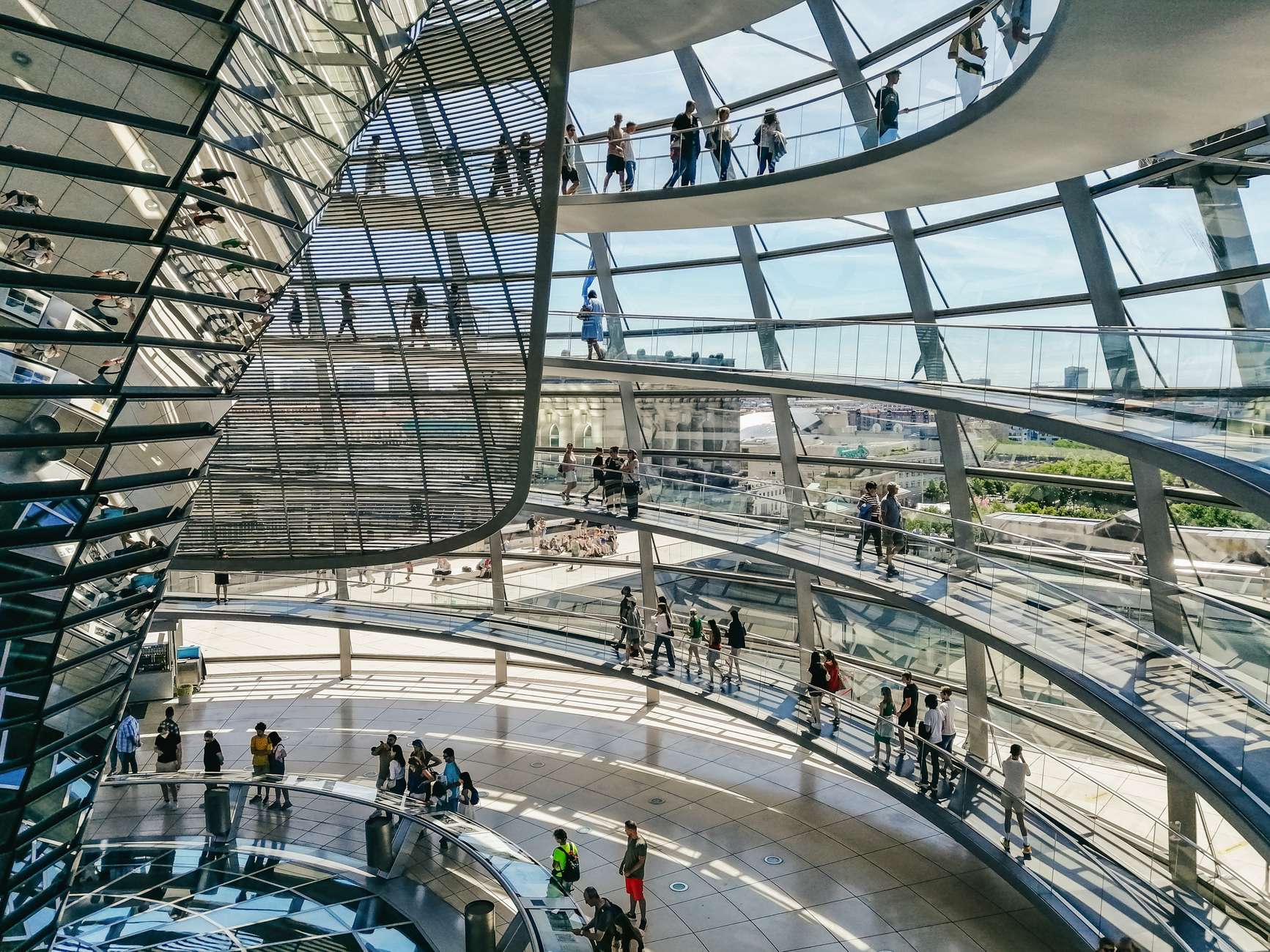 Berlin: Government District & Reichstag Hall Dome Visit