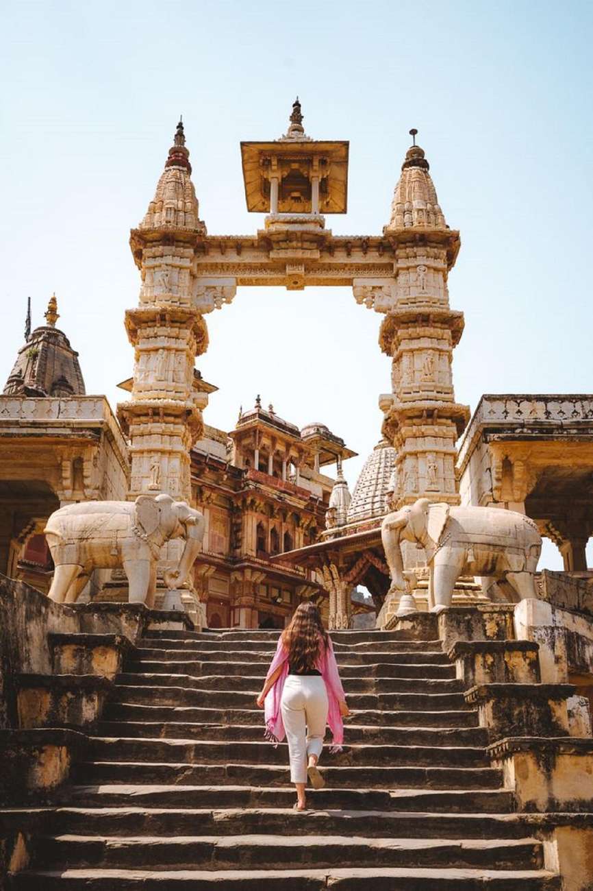 Jaipur: Amber Fort, Stepwell & Blind Love Temple Guided Tour