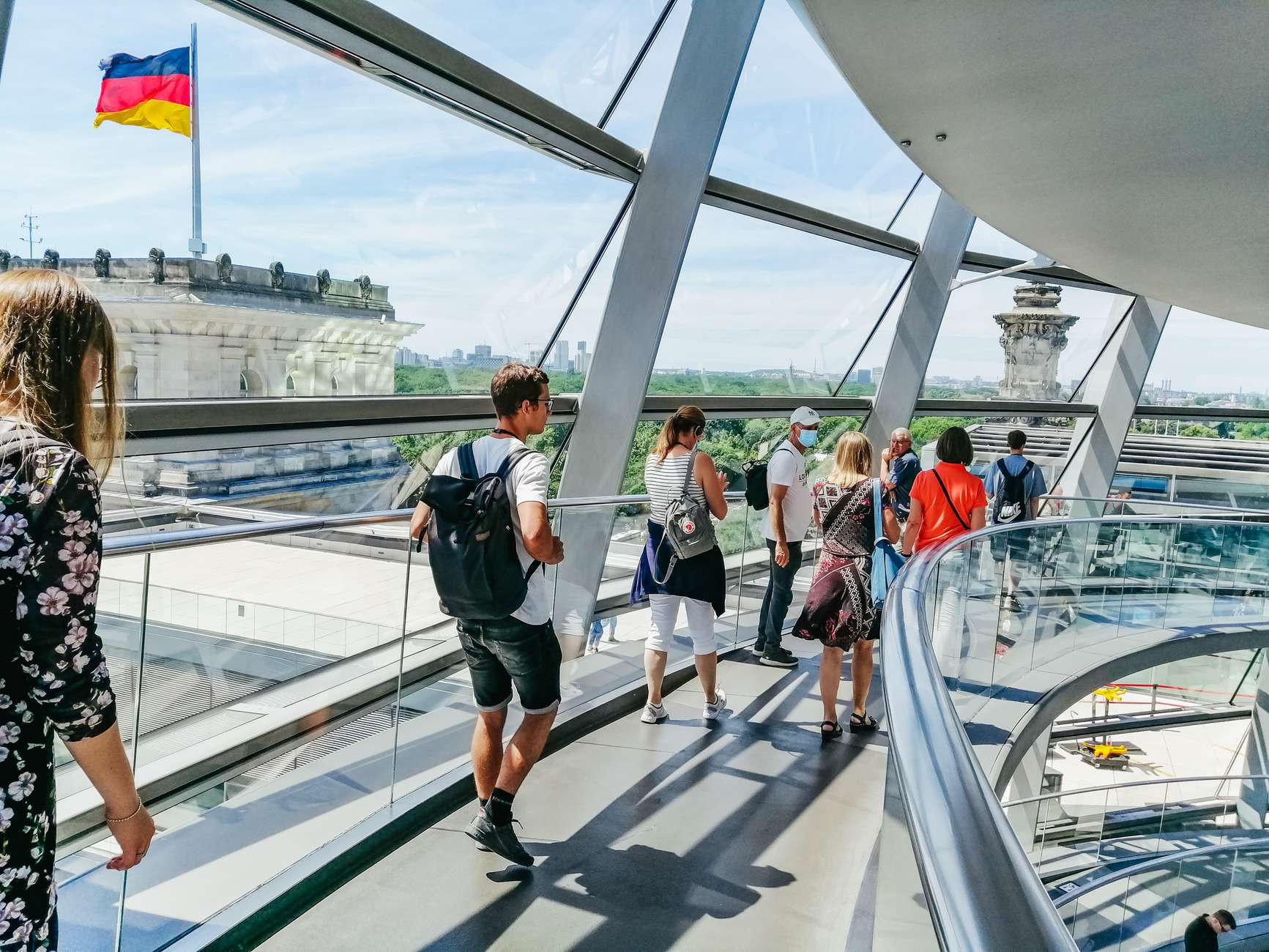 Berlin: Government District & Reichstag Hall Dome Visit