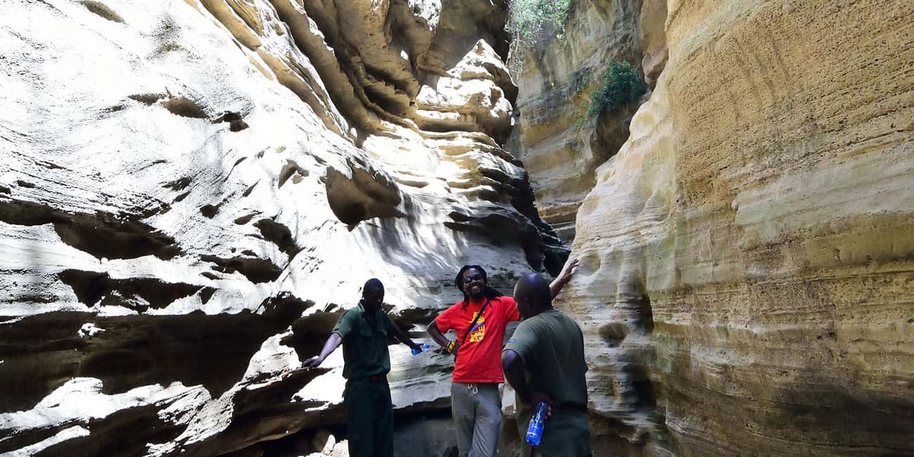 从内罗毕出发：地狱之门和奈瓦沙湖一日游| GetYourGuide, image size:1300x650