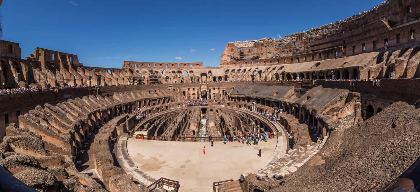 ローマ：コロッセオ・グラディエーターズ・アリーナとローマフォーラム