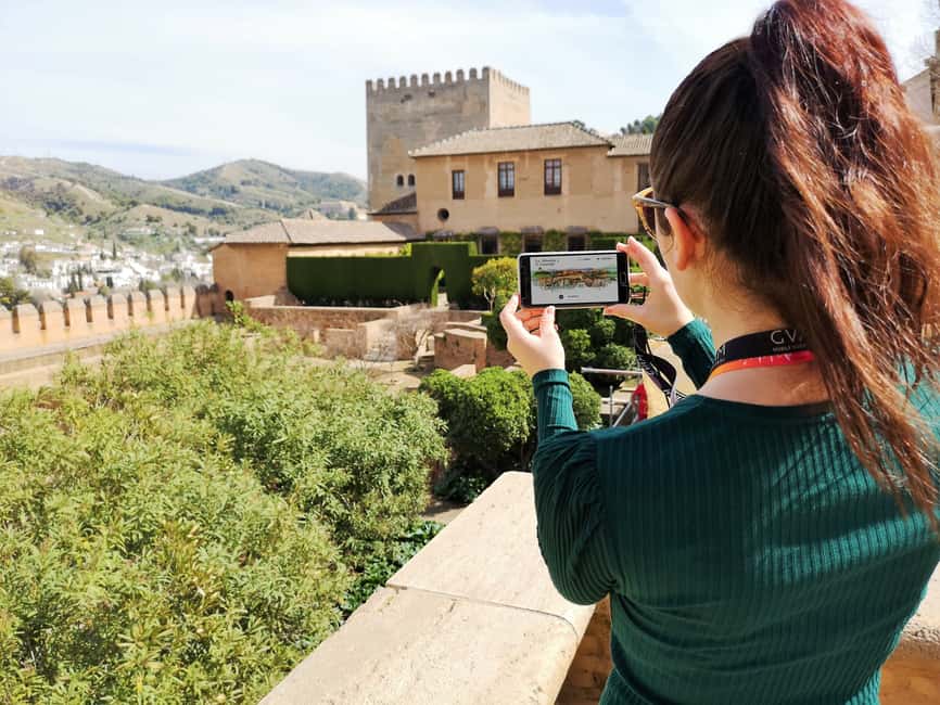 アルハンブラ宮殿：オーディオガイド付きチケット | GetYourGuide