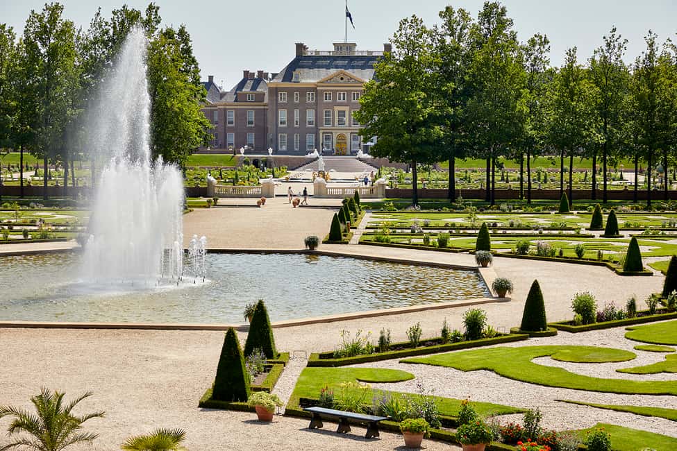 洋書☆HET LOO PALACE AND GARDENS ヘット・ロー宮殿 洋書☆HET LOO PALACE AND GARDENS ヘット・ロー宮殿