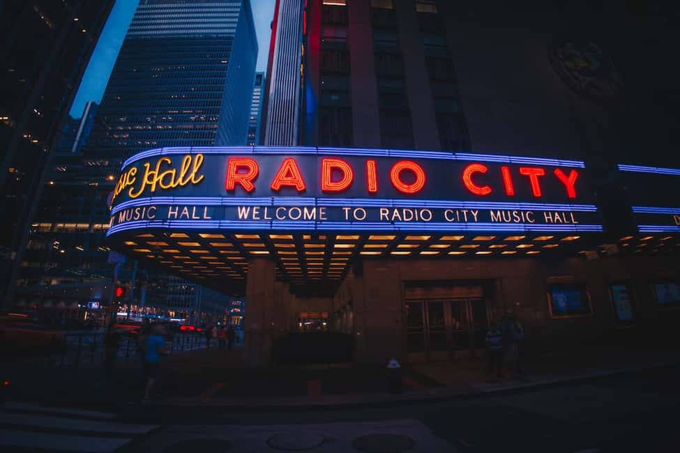 洋楽  live at radio city music hall ラジオシティミュージックホール、ニューヨーク | チケット、ツアー