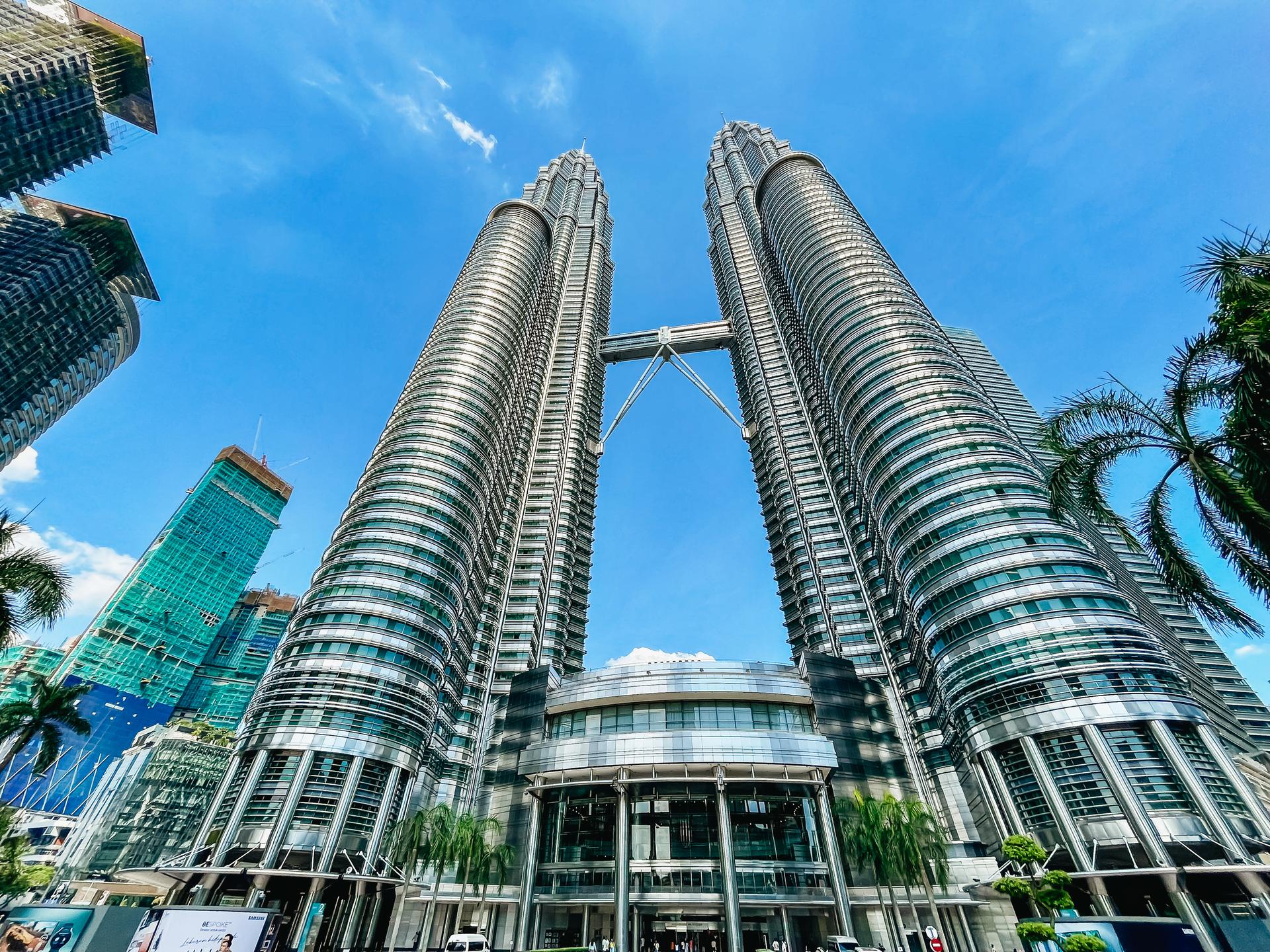 Kuala Lumpur: Skip-the-Line Petronas Twin Towers E-Ticket - Thumbnail 10