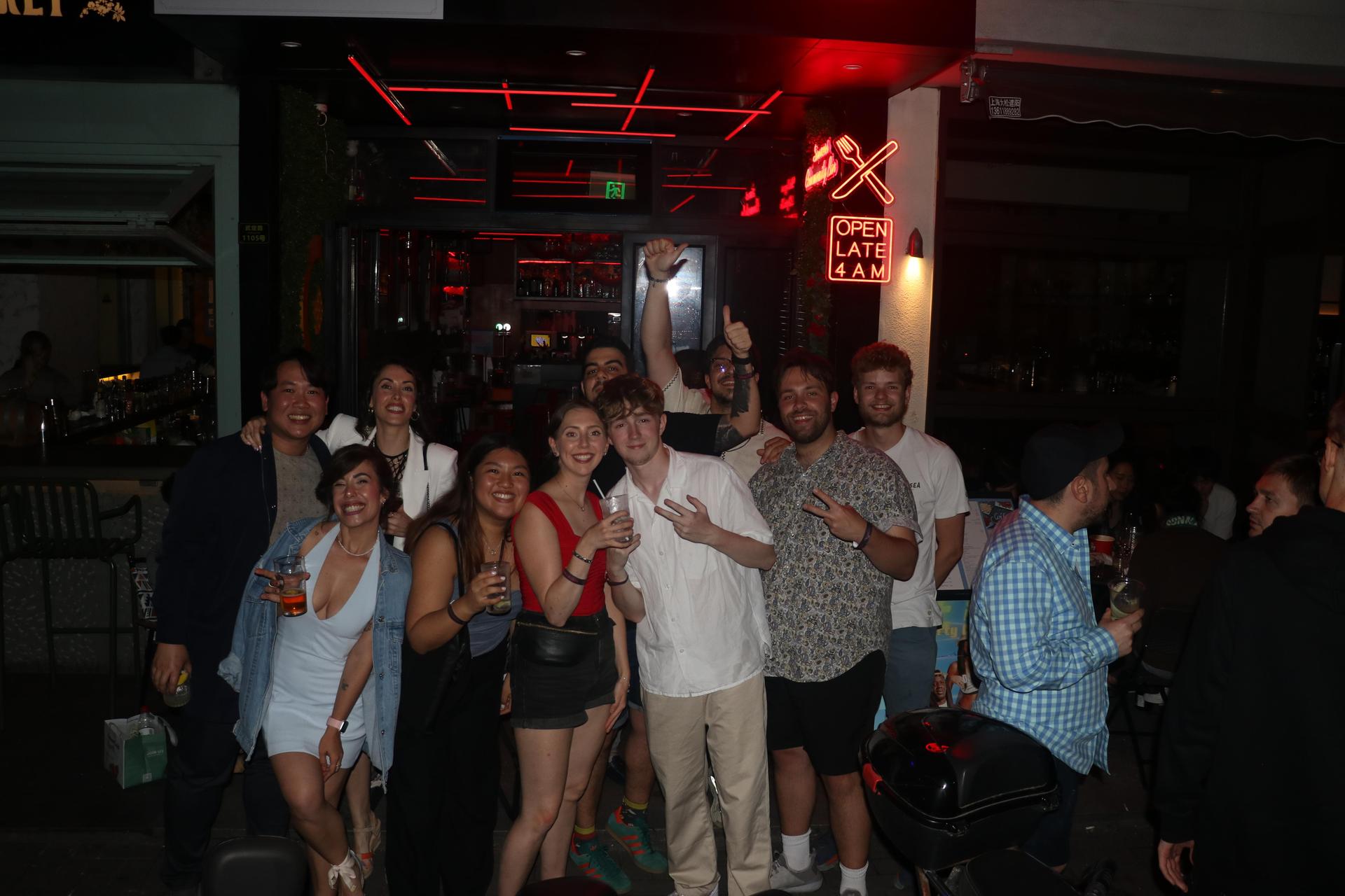 4-Hour Shanghai Pub Crawl (bars & nightclub hopping) - Thumbnail 8