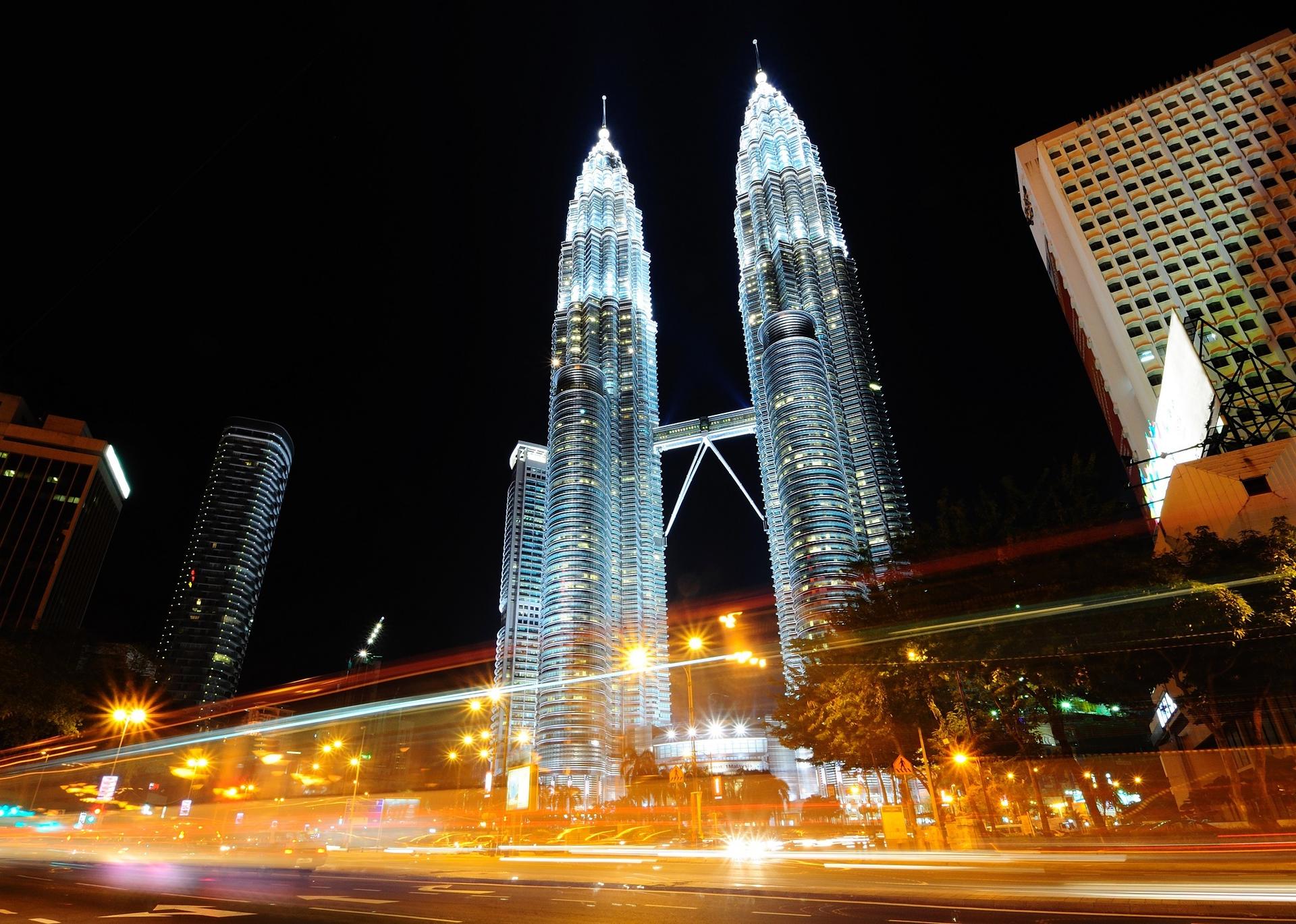 Kuala Lumpur Petronas Towers e-Tickets - Thumbnail 5