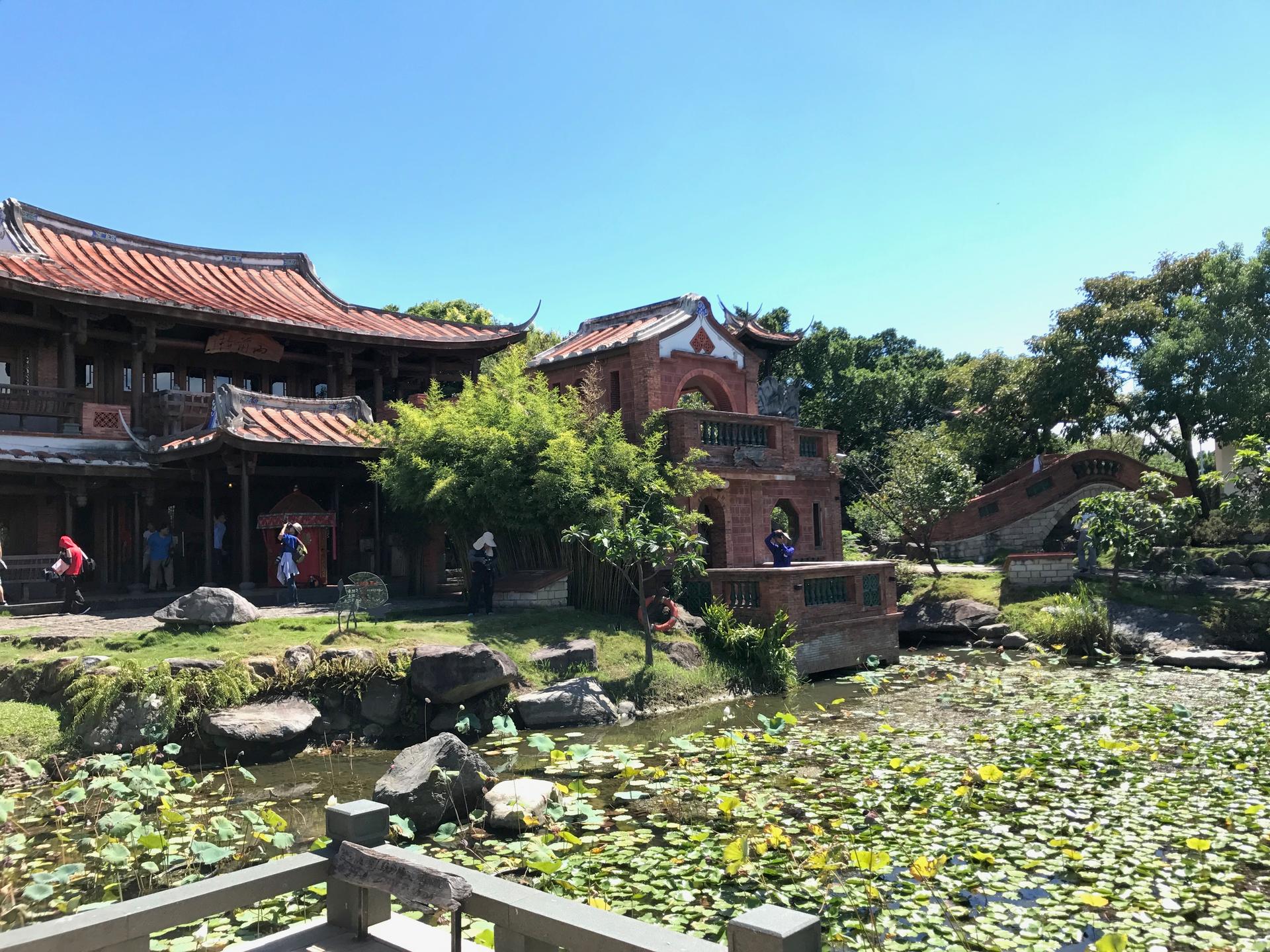 Taipei: Private Day Tour by Car - Thumbnail 9