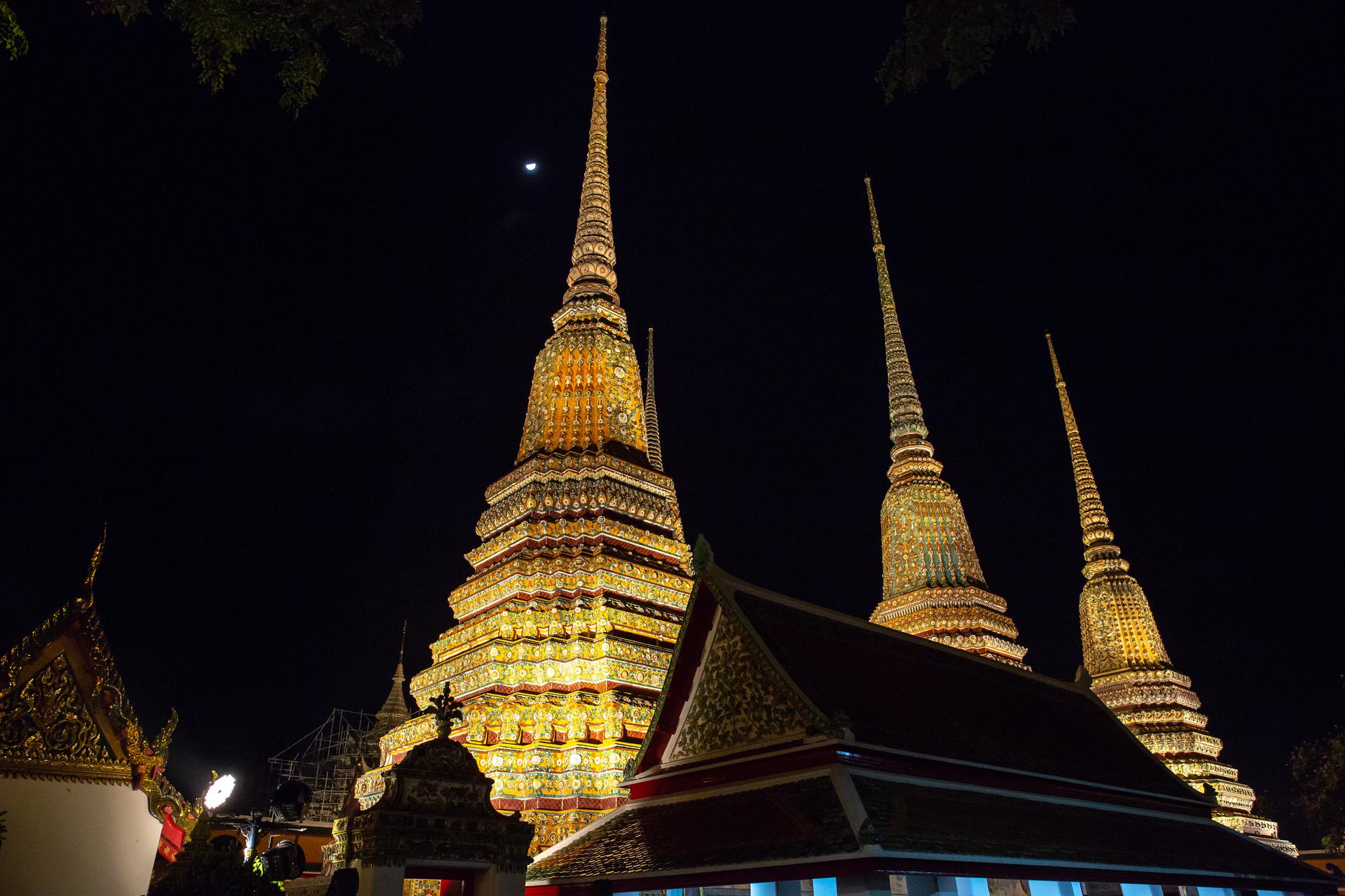 Bangkok: Markets, Temples and Food Night Tour by Tuk Tuk - Thumbnail 10