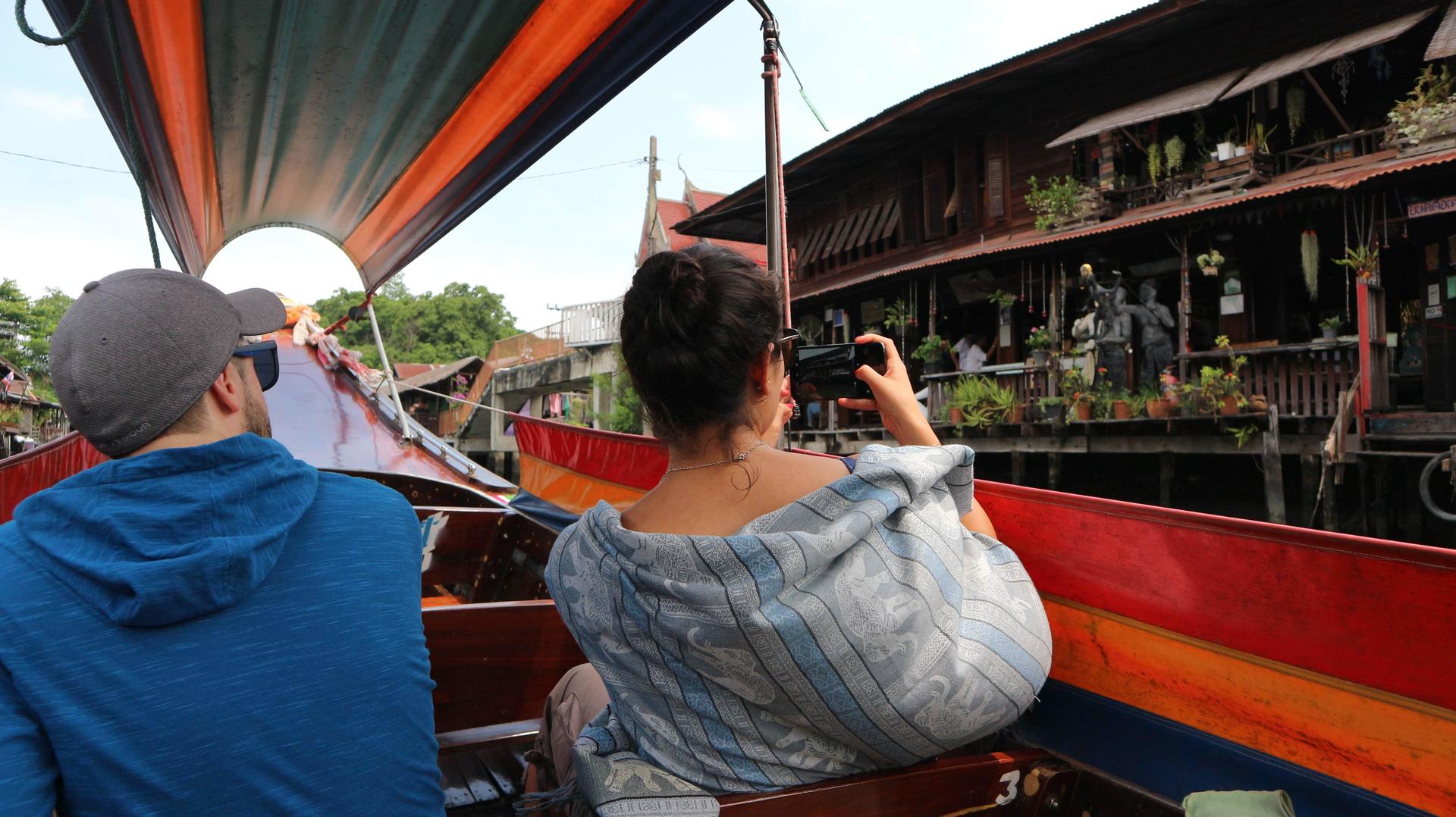 Bangkok: Bike and Canal Boat Tour with Lunch - Thumbnail 5