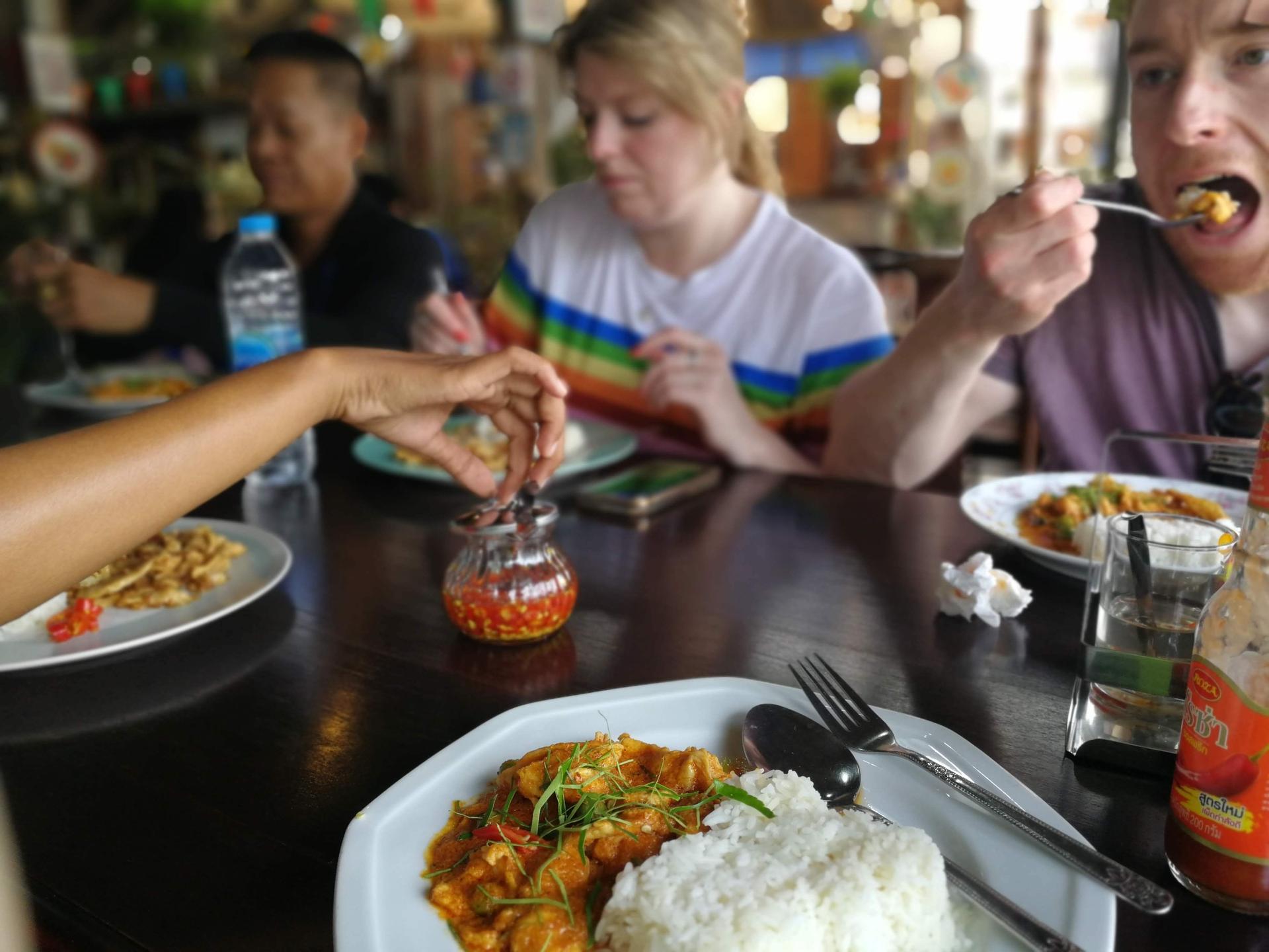 Bangkok: Bike and Canal Boat Tour with Lunch - Thumbnail 6