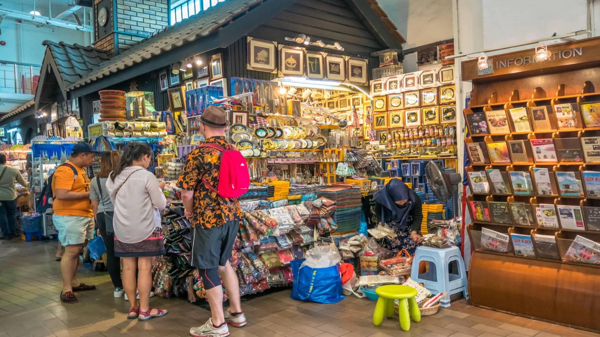 From Kuala Lumpur: Batu Caves Cultural Temple Tour - Thumbnail 9