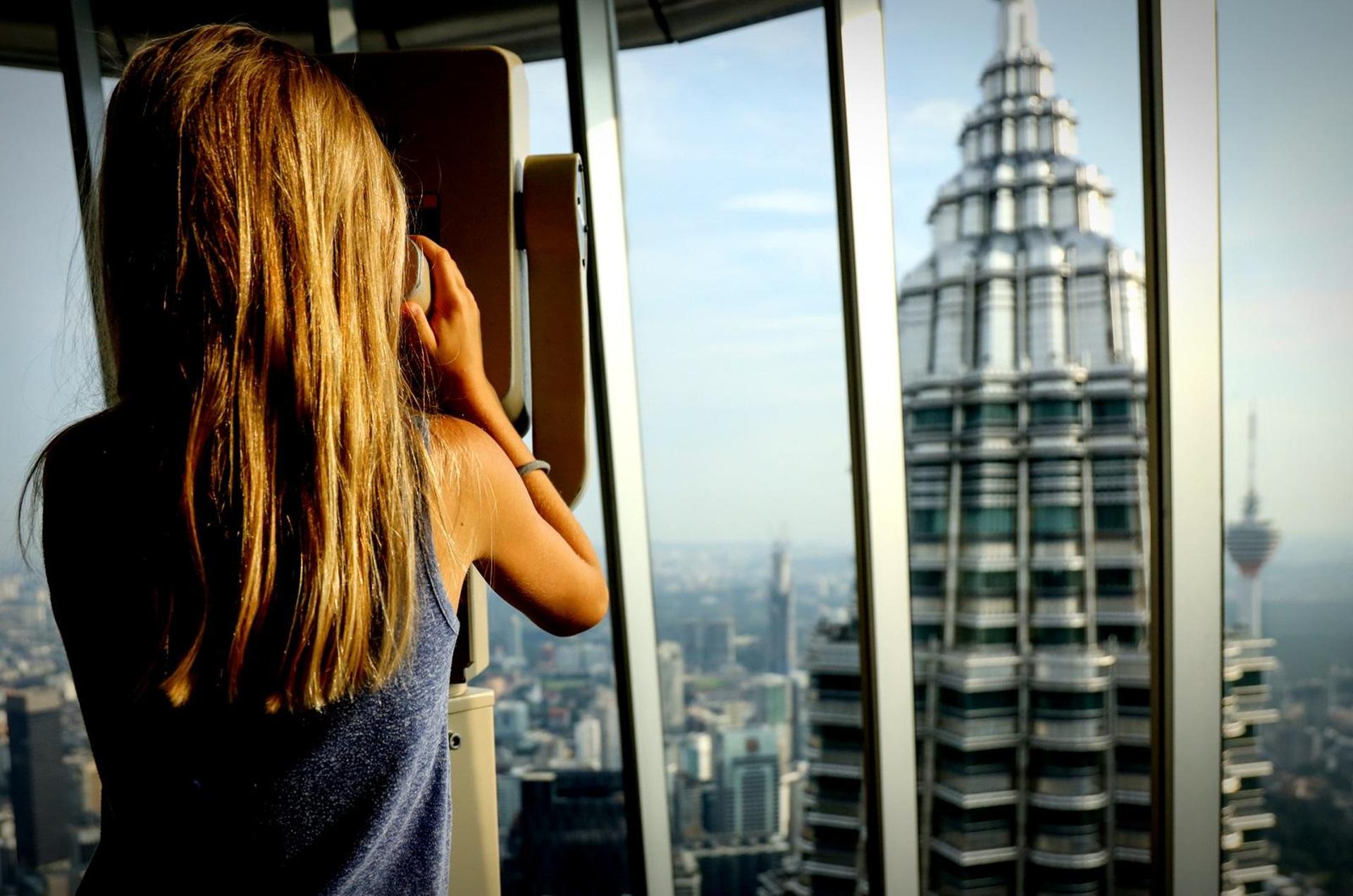 Kuala Lumpur Petronas Towers e-Tickets - Thumbnail 4