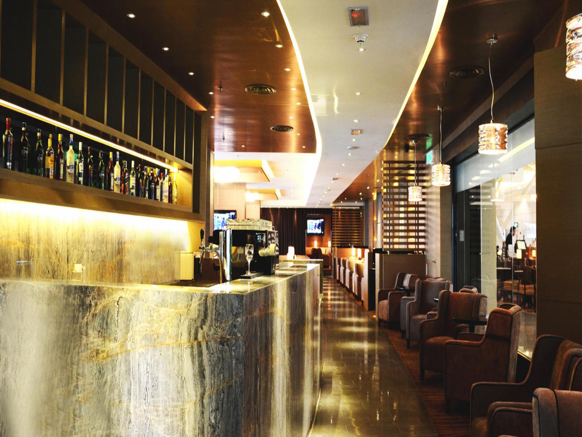 KUL Kuala Lumpur International Airport: Premium Lounge Entry - Thumbnail 7