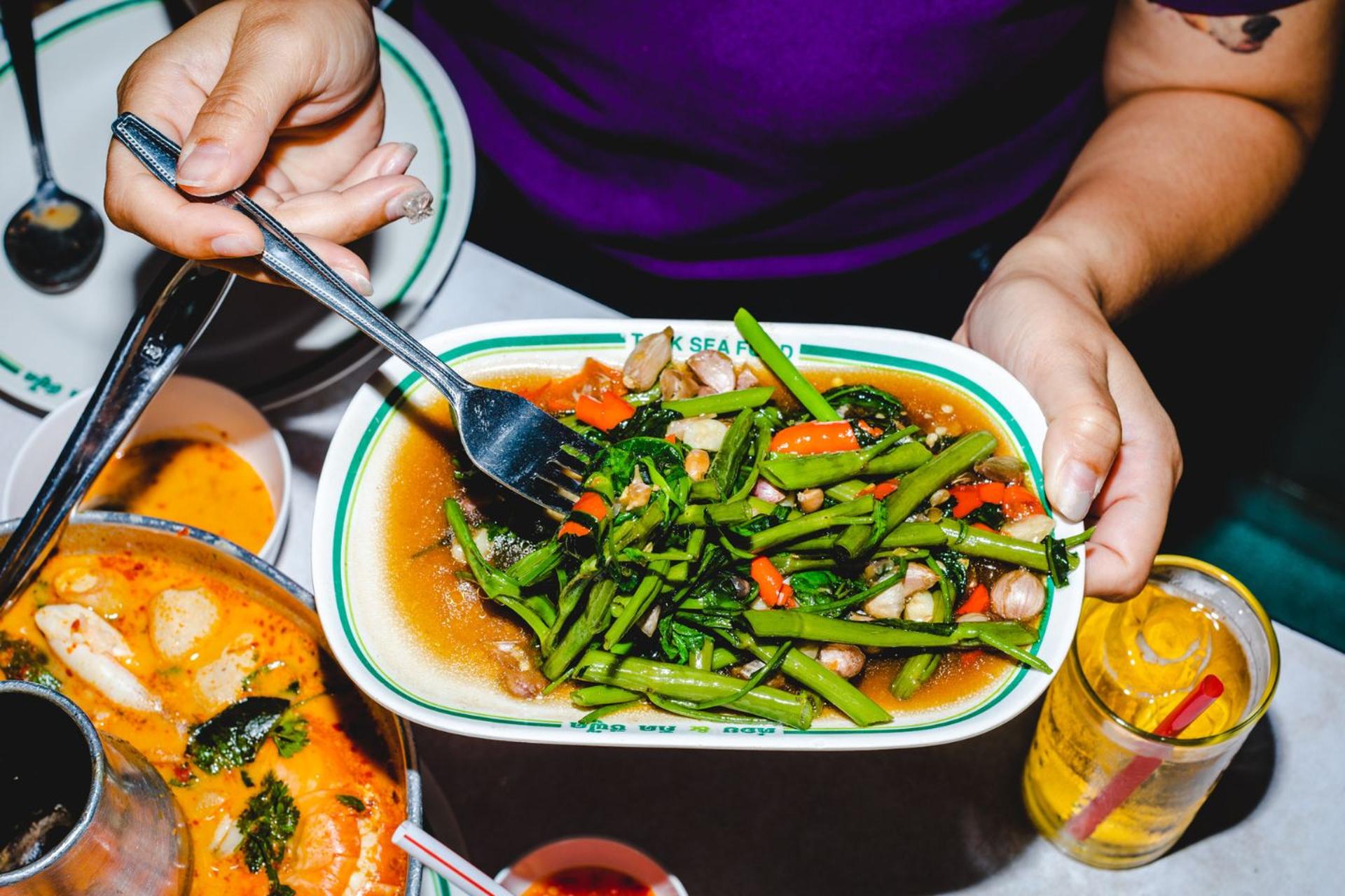 Bangkok: Backstreets Food Tour with 15+ Tastings - Thumbnail 10