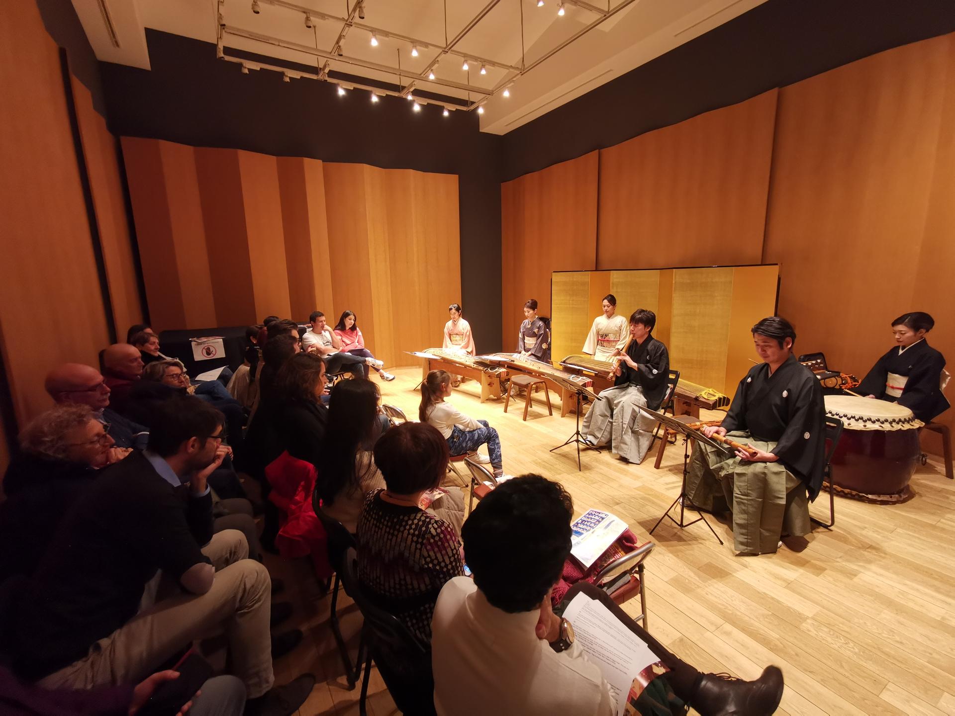Japanese Traditional Music Show in Tokyo - Thumbnail 9