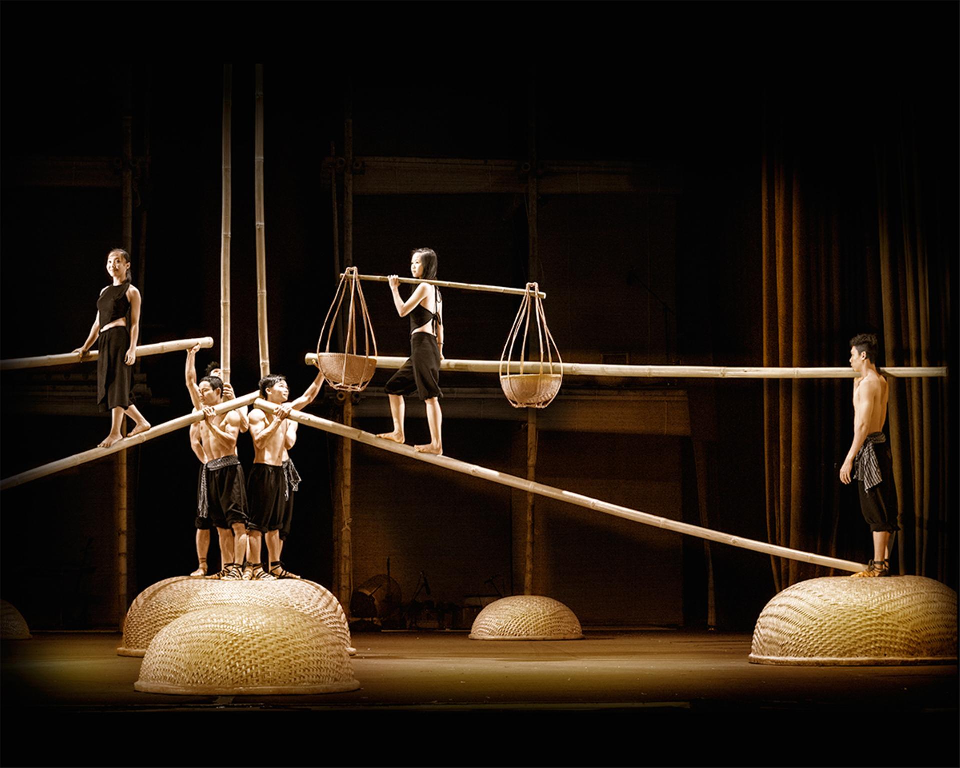 Ho Chi Minh: A O Show Bamboo Circus at Saigon Opera House - Thumbnail 8