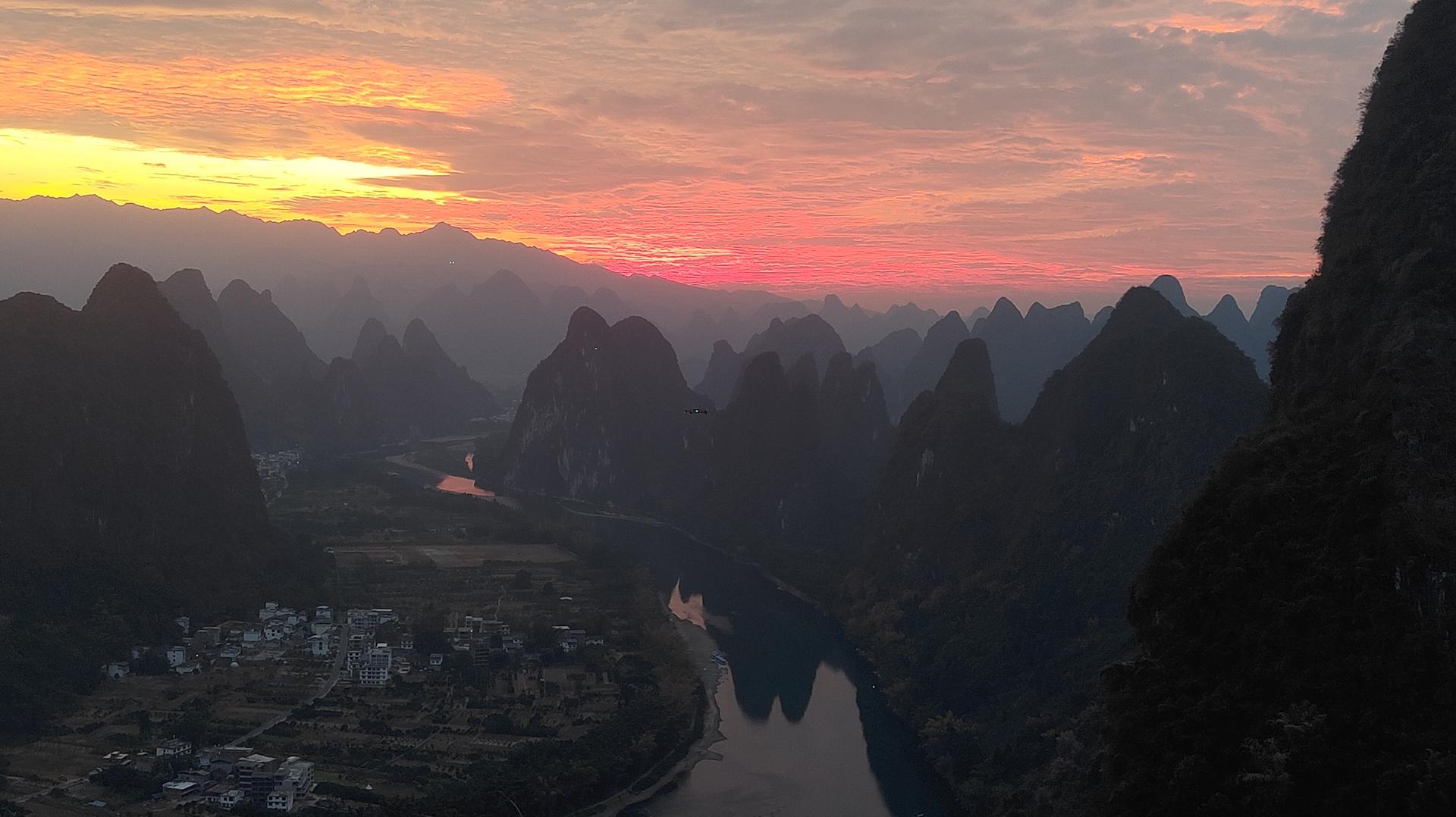 Yangshuo/Guilin: Full- or Half-Day Xianggong Hill Sunrise - Thumbnail 8
