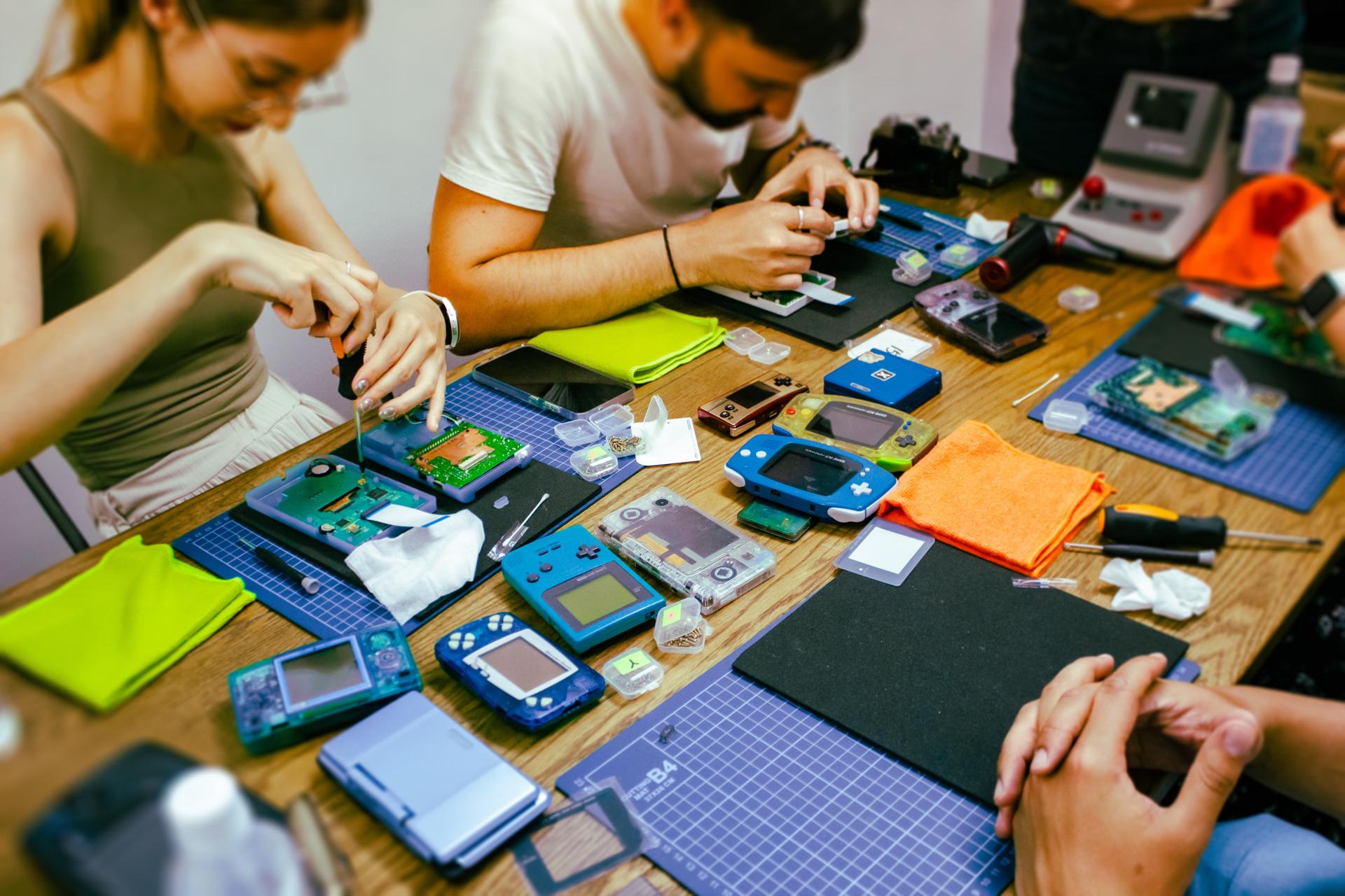 Gameboy Mod Workshop at Akihabara, Tokyo - Thumbnail 5